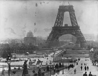 Pictures  Eiffel Tower  Built on This Is A Picture Of The Eiffel Tower Being Built In Paris In 1887 As